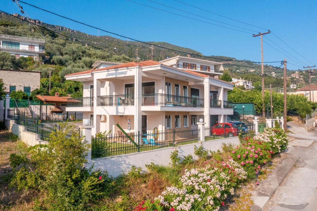 Paralia Platanou Seaview House Екстер'єр фото