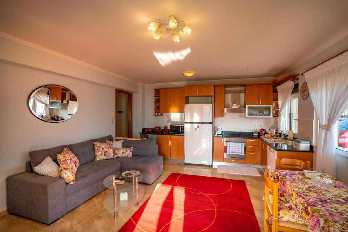 Paralia Platanou Seaview House Екстер'єр фото