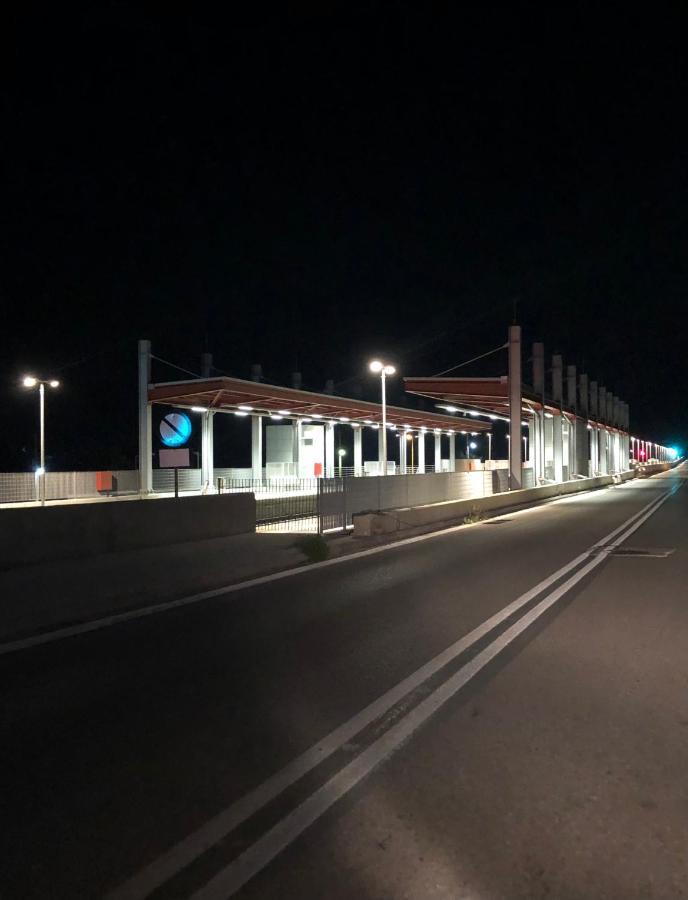 Paralia Platanou Seaview House Екстер'єр фото